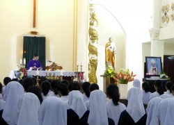 Hội Dòng Dâng Thánh Lễ Giỗ 3 Năm của Đức Cha Phaolô Nguyễn Văn Hòa