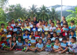 Chị Em Khiết Tâm Hỗ trợ Sức khỏe Người Nghèo tại Giáo xứ Xuân Sơn 2013