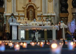Các nhà thờ ở Manila đang bị đóng vì đại dịch lan rộng  (ANSA)