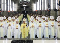 Thánh lễ 50 năm Linh mục Đức Cha Giuse Võ Đức Minh & 350 năm Đức Cha Lambert đến Nha Trang