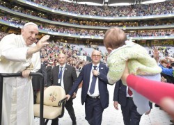 Đức Thánh Cha tại cuộc gặp gỡ các Gia đình năm 2018  (Vatican Media)
