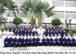 Đức Tổng Giuse Nguyễn Chí Linh – Giám Quản Tông Tòa Gp Nha Trang thăm Hội dòng Khiết Tâm Đức Mẹ