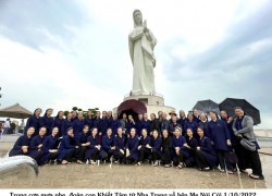Cộng đoàn Nhà Mẹ Khiết Tâm hành hương Mẹ Núi Cúi