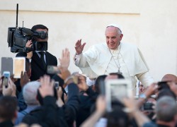 Sứ điệp của Đức Giáo hoàng Phanxicô nhân Ngày Thế giới Truyền thông Xã hội lần thứ 57