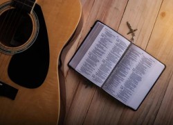 Thánh Kinh và Thánh Nhạc