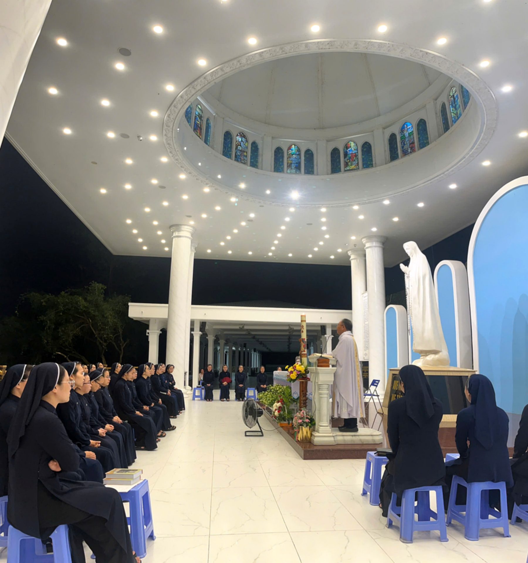 hoi dong khiet tam duc me (11)