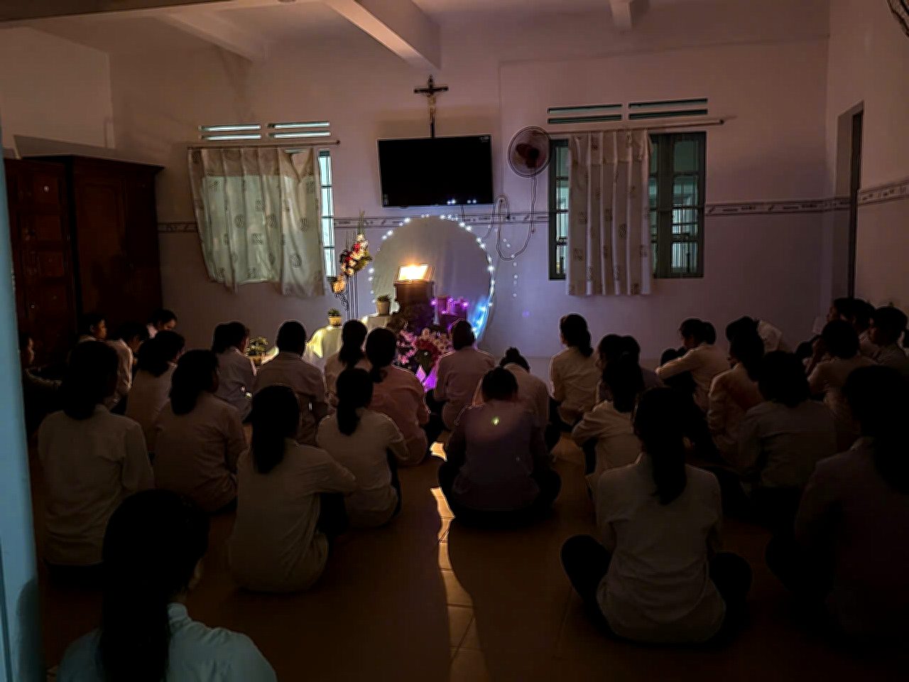 thanh tuyen khiet tam duc me (10).jpg