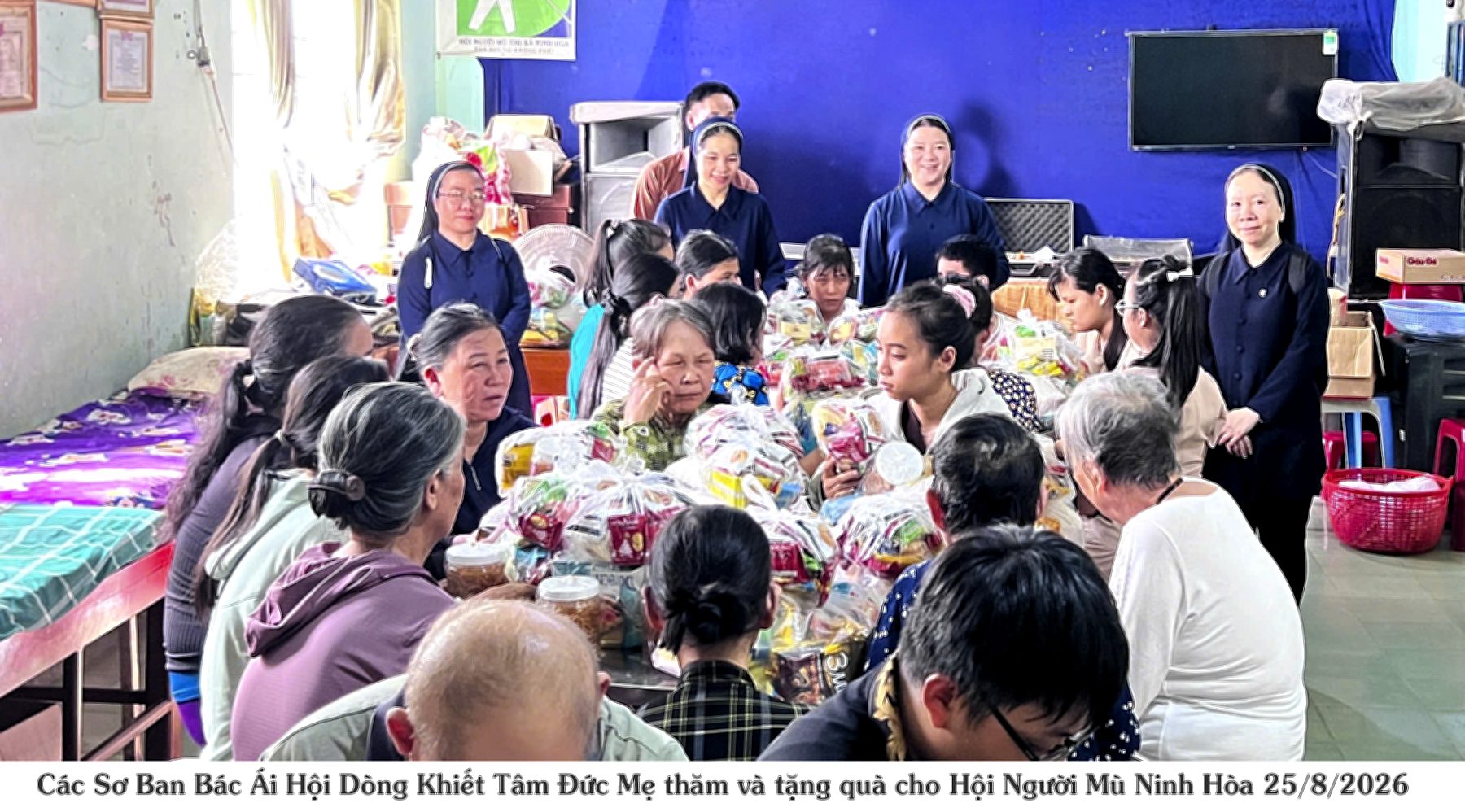Ban Bác Ái Hội Dòng Khiết Tâm Đức Mẹ (1).jpg