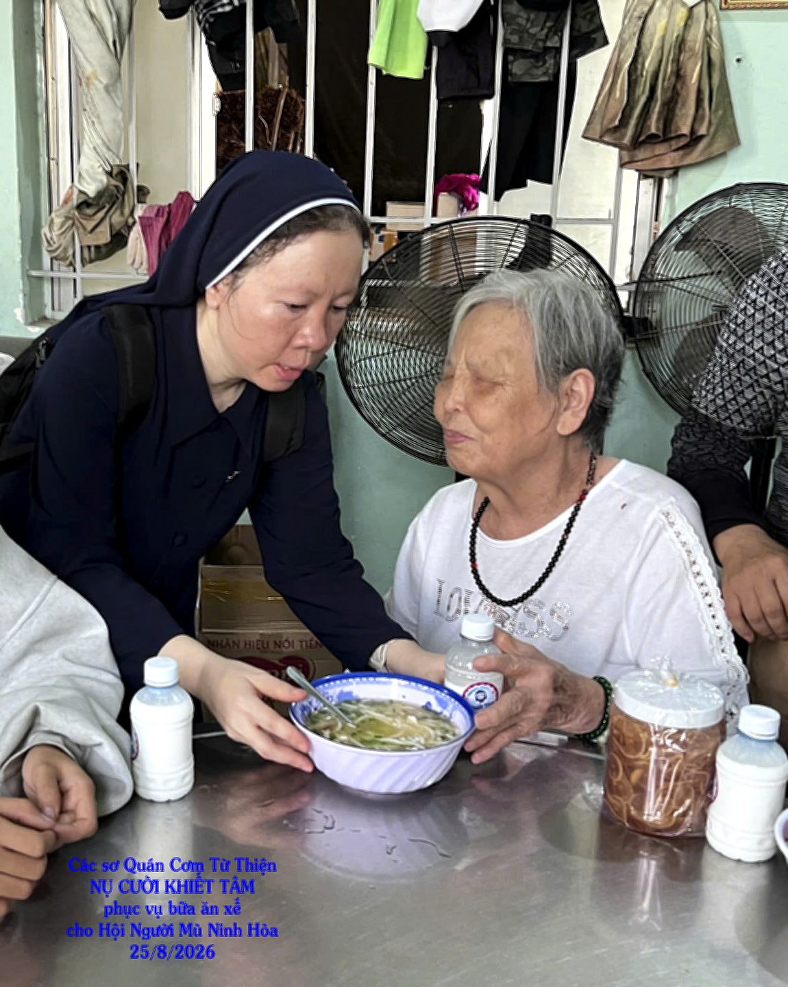 Quán Cơm từ Thiện Nụ Cười Khiết Tâm-.jpg