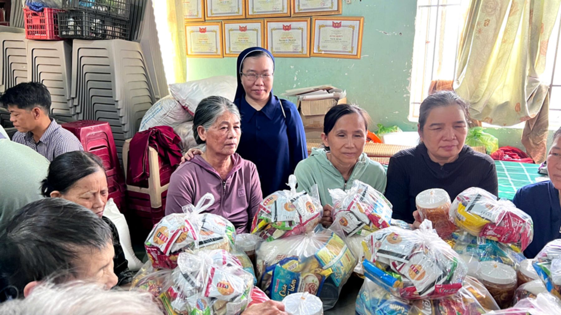 Ban Bác Ái Hội Dòng Khiết Tâm Đức Mẹ (4).jpg