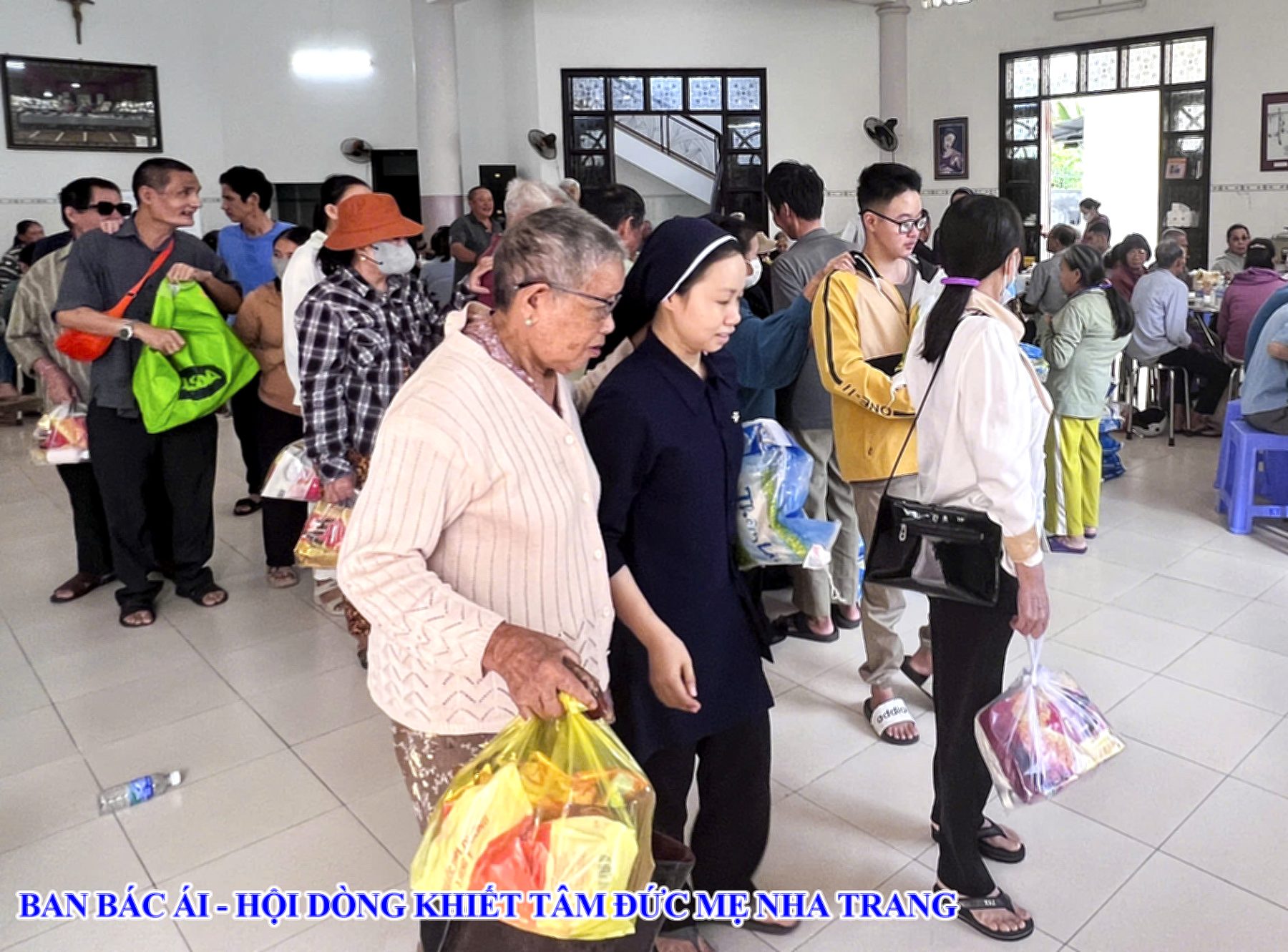 Quán Cơm Từ Thiện Nụ Cười Khiết Tâm: Niềm Vui Cho Hội Người Mù Và Bệnh Nhân Nghèo Dịp Lễ Mẹ Mân Côi