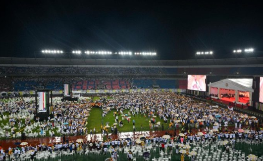 Ngày tông du thứ mười tại châu Phi: Khiêu vũ trong mưa ở Bata