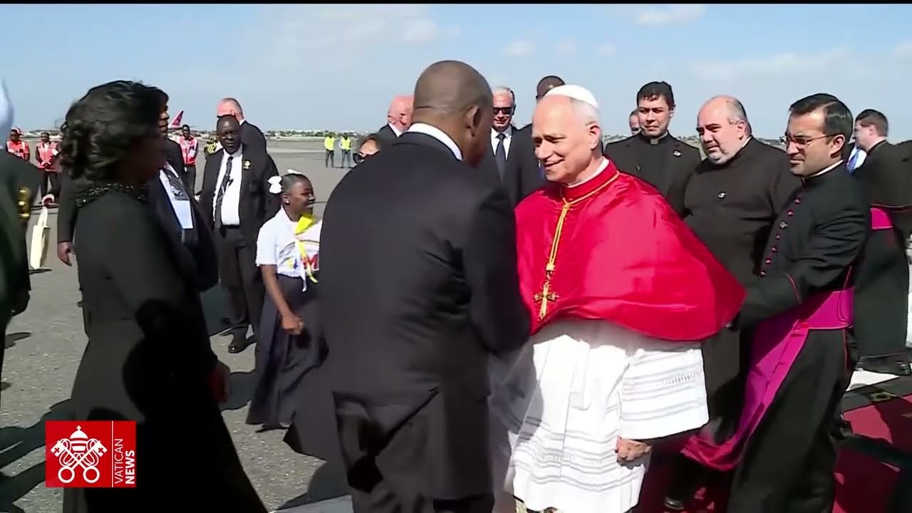 Đức Lêô XIV đến Angola trong chuyến Tông du châu Phi