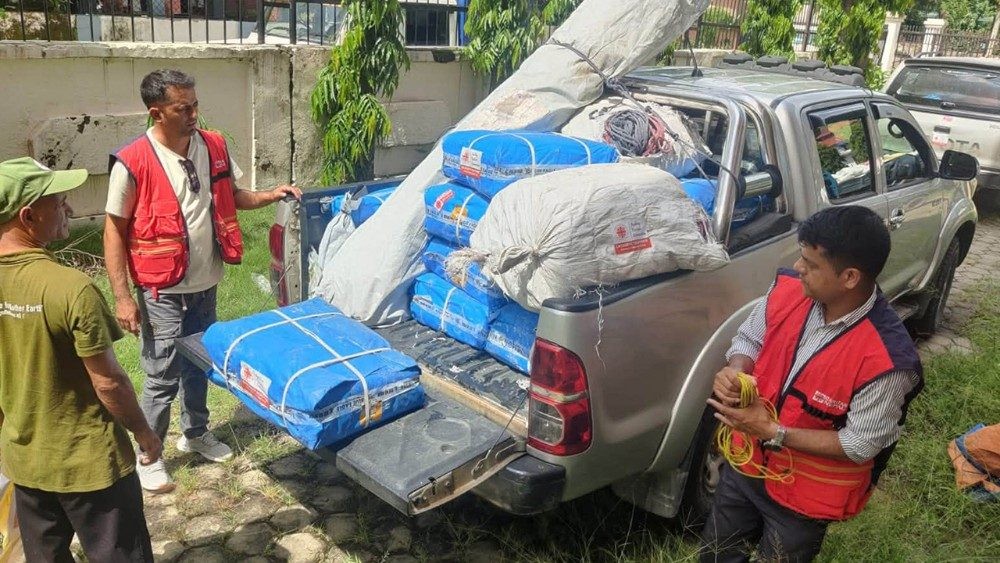 Caritas quốc tế cứu trợ Nepal và kêu gọi chăm sóc ngôi nhà chung của nhân loại
