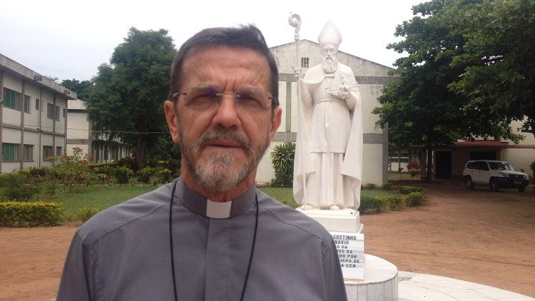 Đức cha Luiz Fernando Lisboa, giám mục Pemba, Mozambique