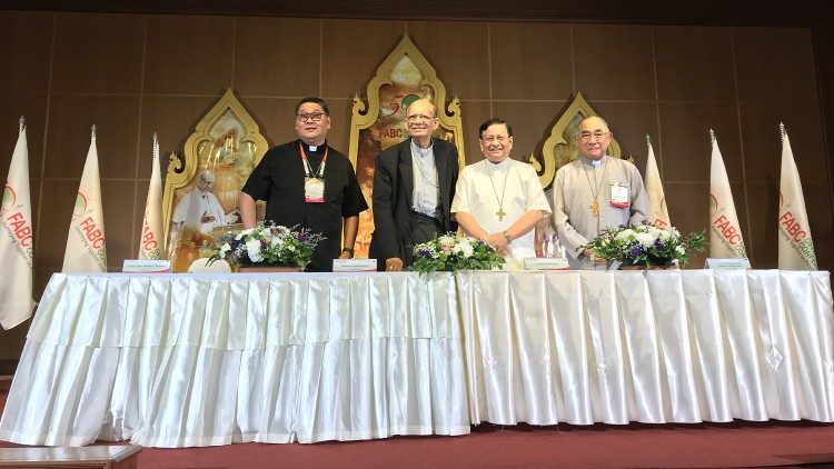 Một cuộc họp báo của Liên Hội đồng Giám mục Á châu