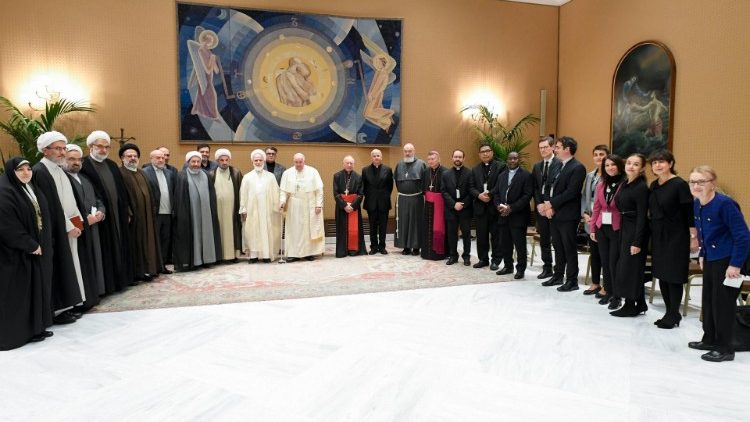 ĐTC Phanxicô tiếp các tham dự viên Hội thảo đối thoại liên tôn Iran và Vatican  (Vatican Media)