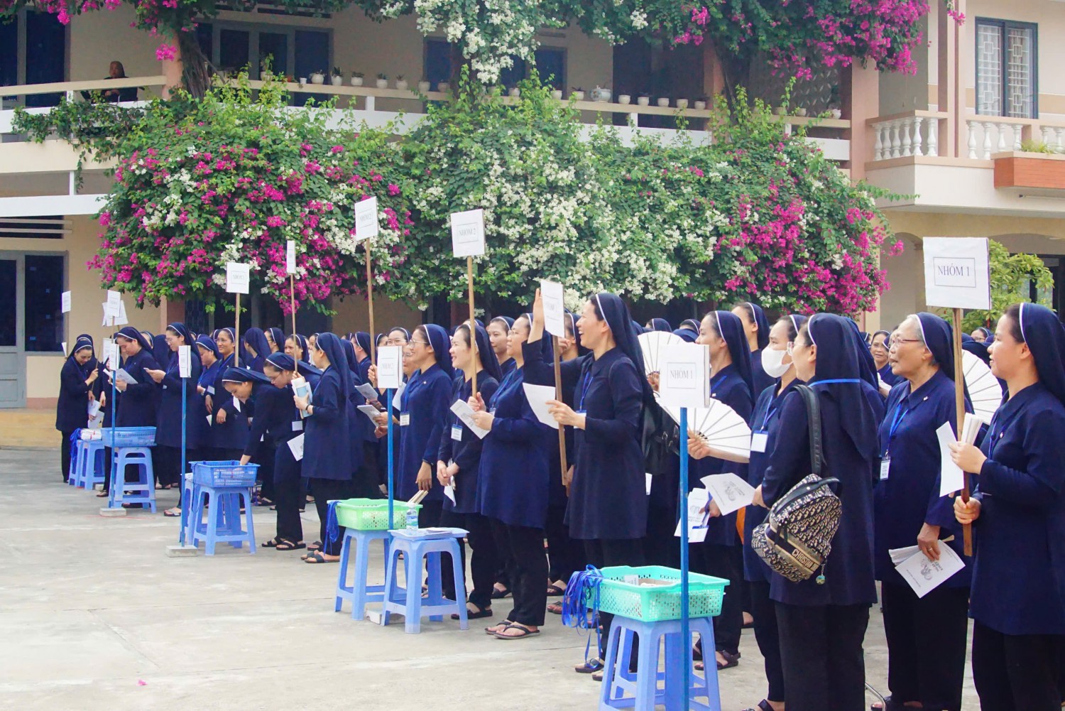 hoi dong khiet tam duc me (18)