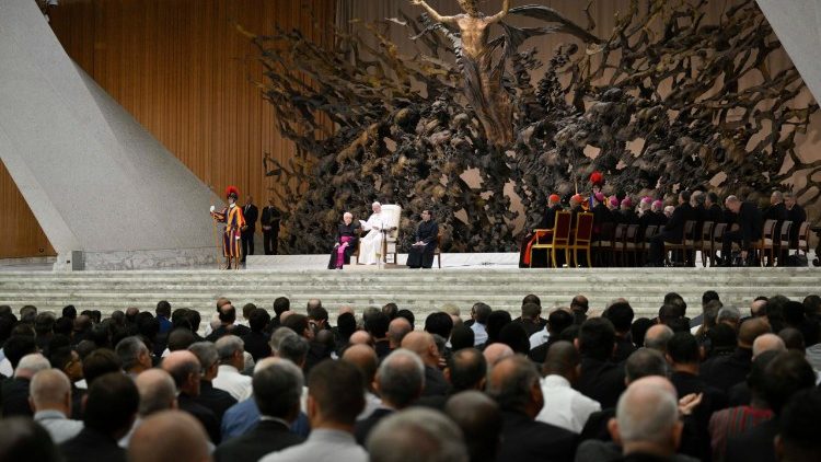 Đức Thánh Cha gặp các linh mục và phó tế của giáo phận Roma  (@Vatican Media)