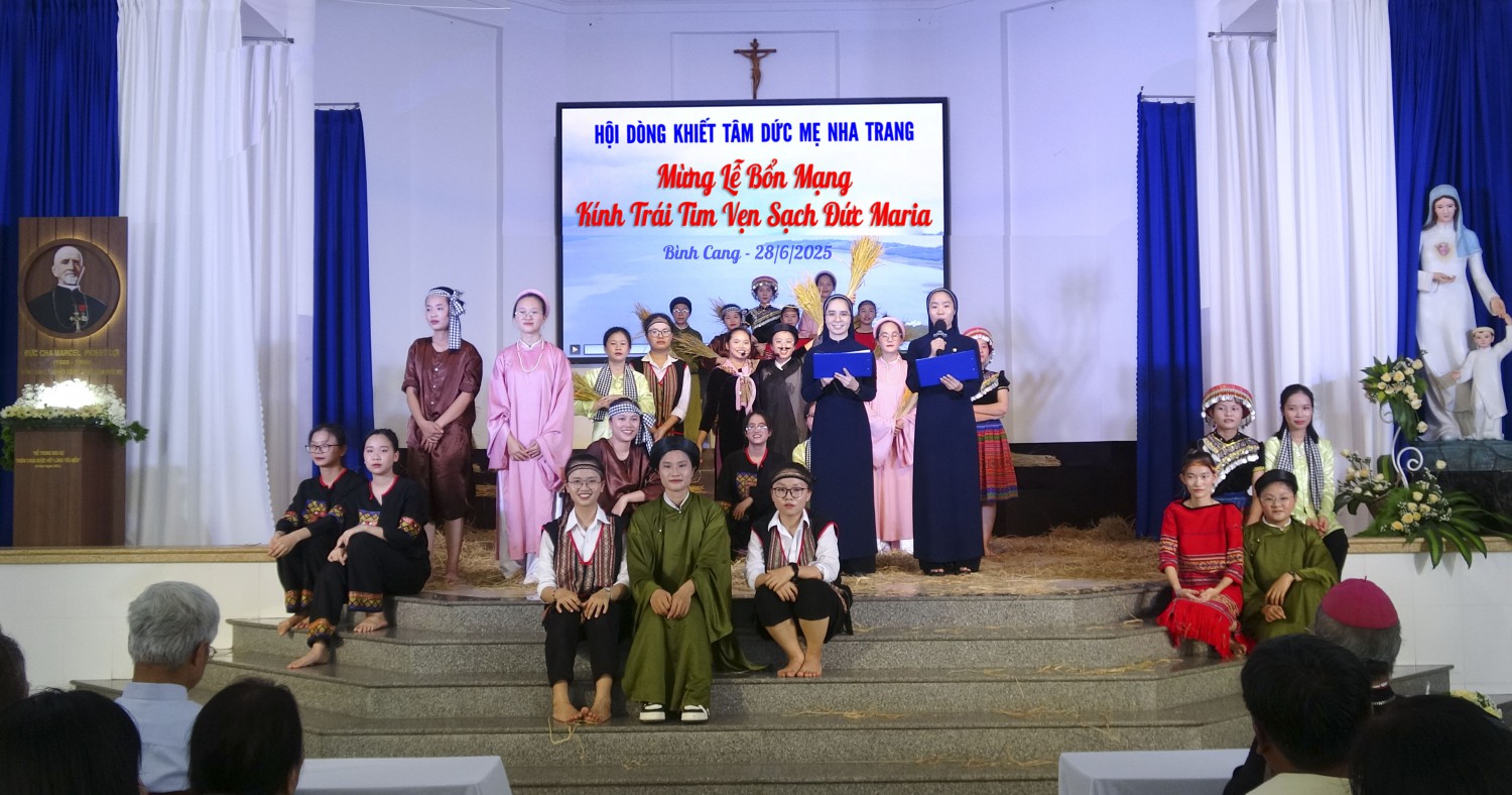 hoi dong khiet tam mung bon mang 10