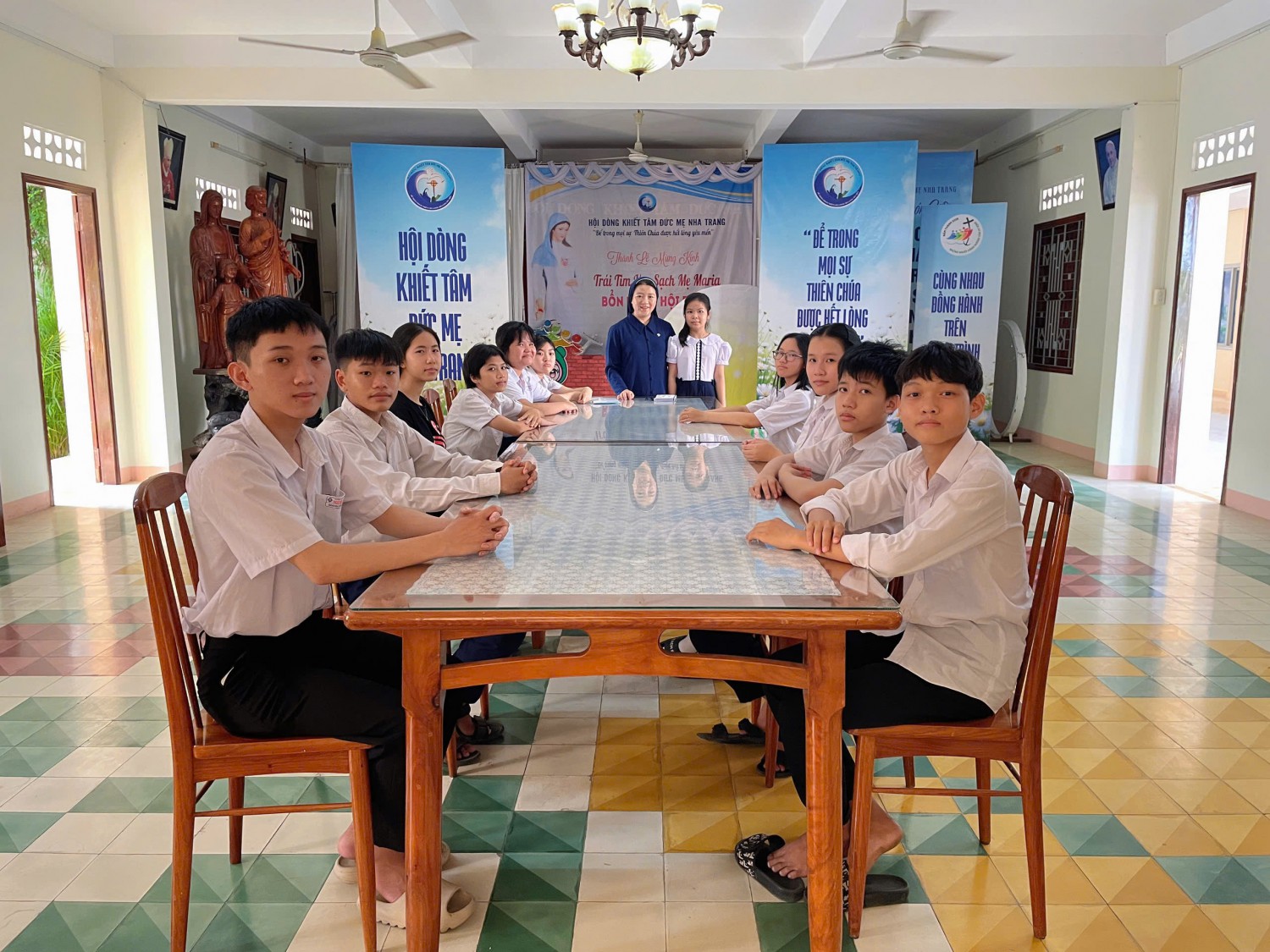 ban bac ai hoi dong khiet tam duc me (1)