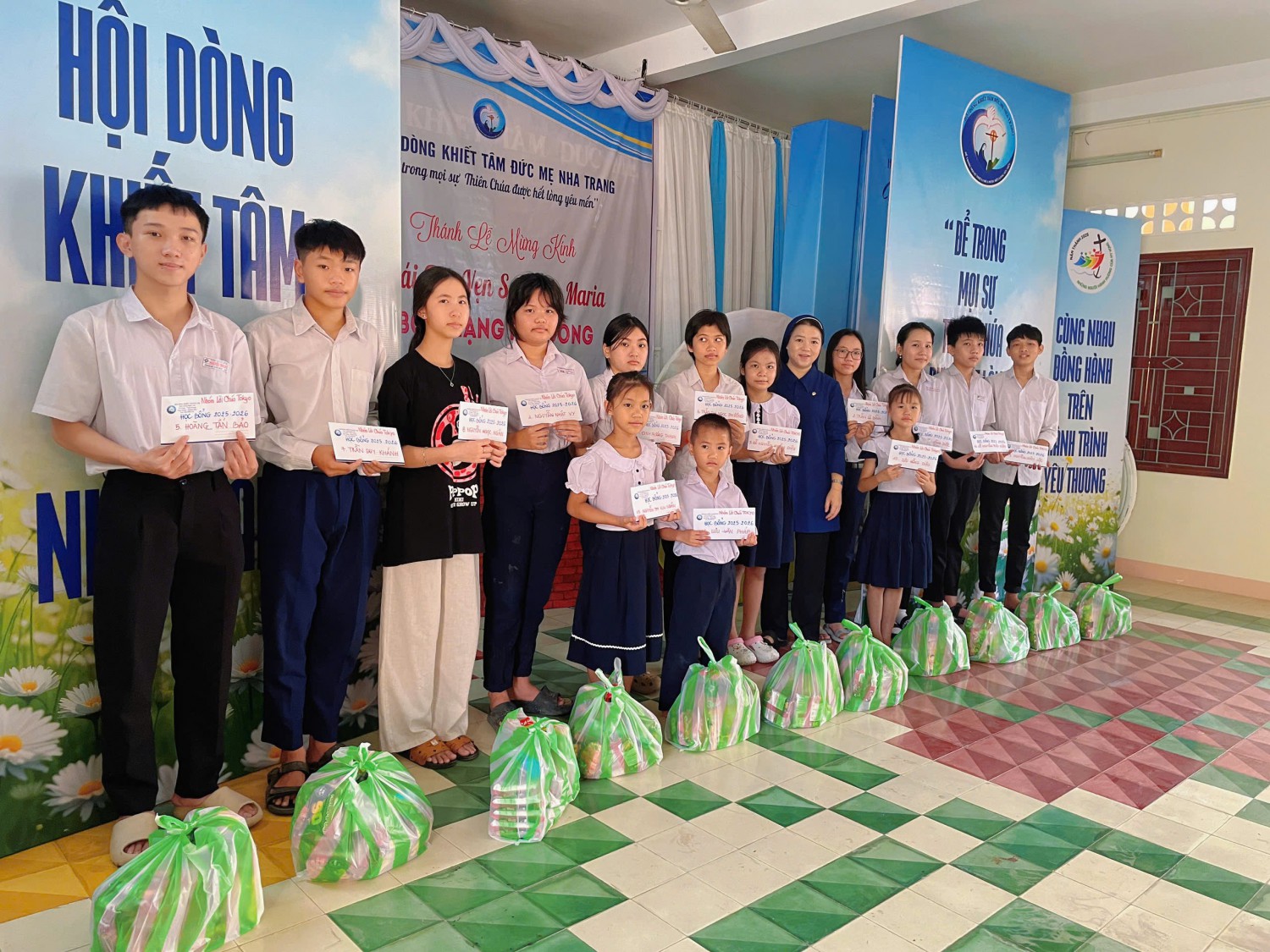 ban bac ai hoi dong khiet tam duc me (5)