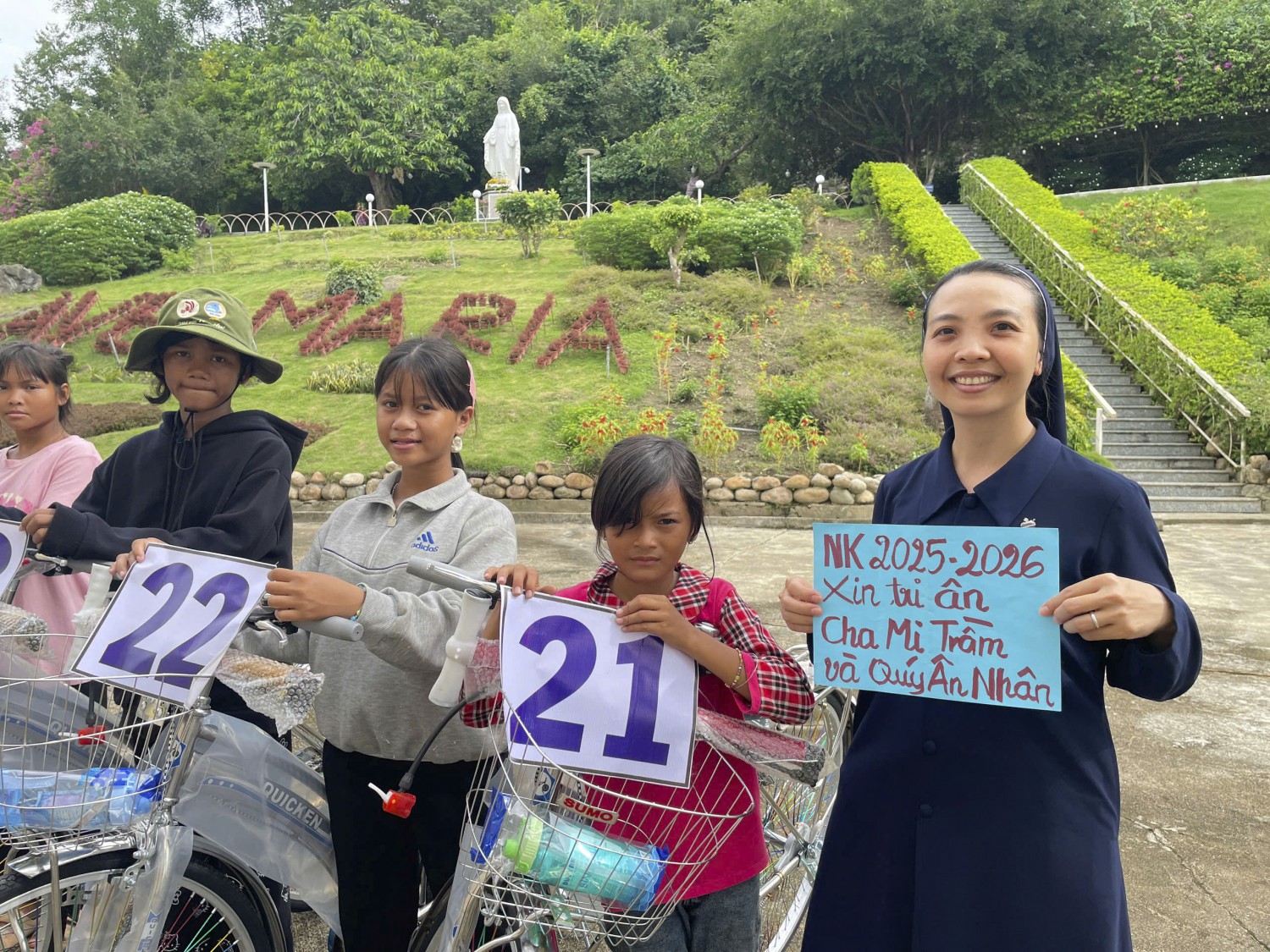 ban bac ai dong khiet tam duc me (1a)