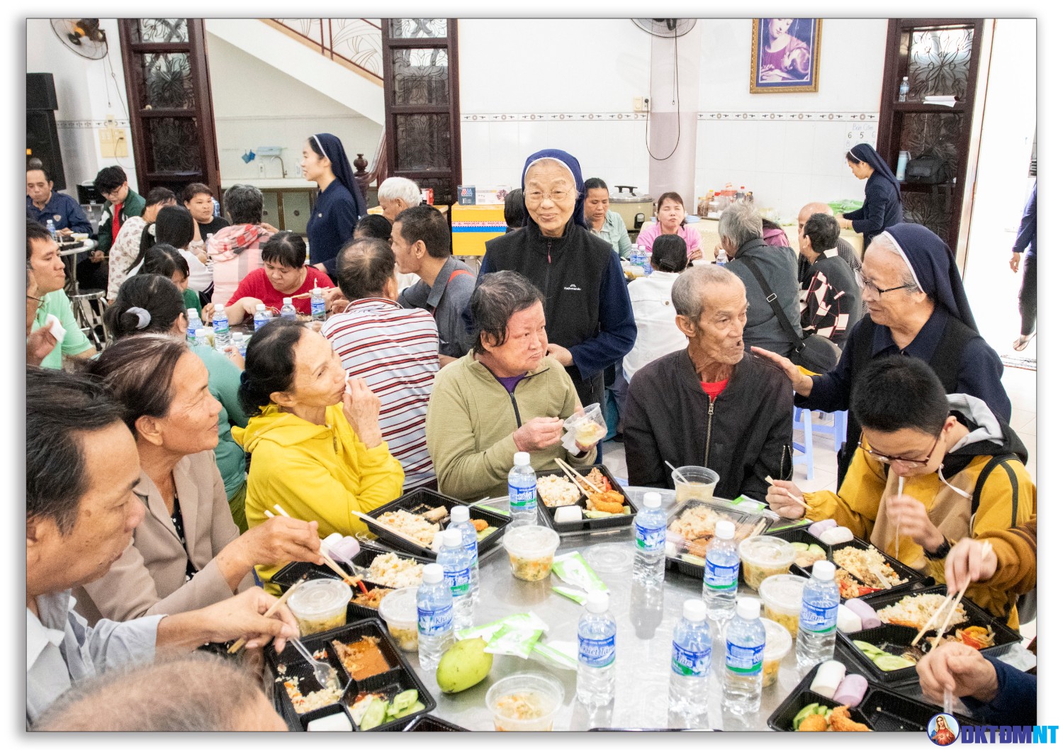 Tiệc Tất Niên và Hội Chợ Xuân 2025 cho Những Người Kém May Mắn do Hội dòng Khiết Tâm Đức Mẹ tổ chức