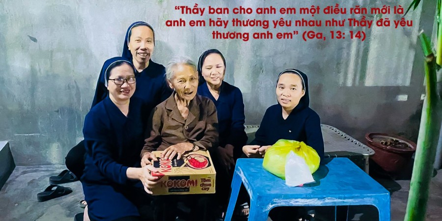 Trao Tặng Gạo Hồng Ân Mùa Phục Sinh 2025