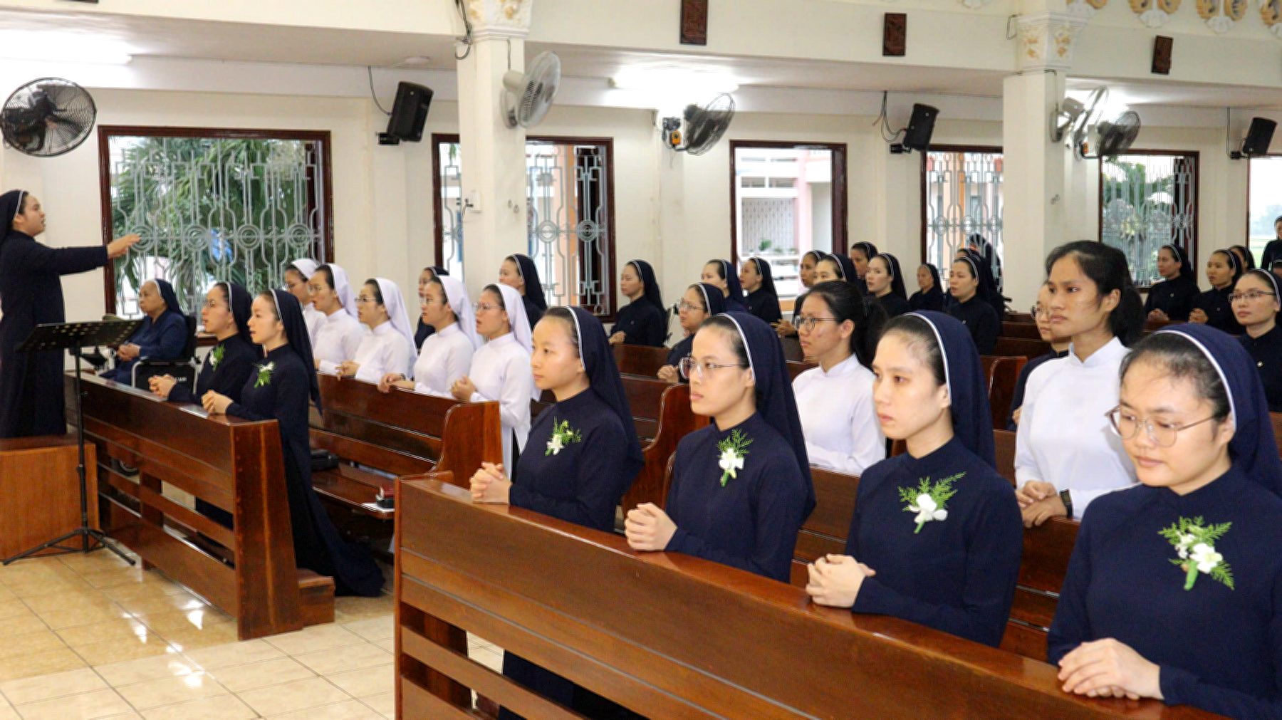 hoc vien teresa avila khiet tam (7).jpg