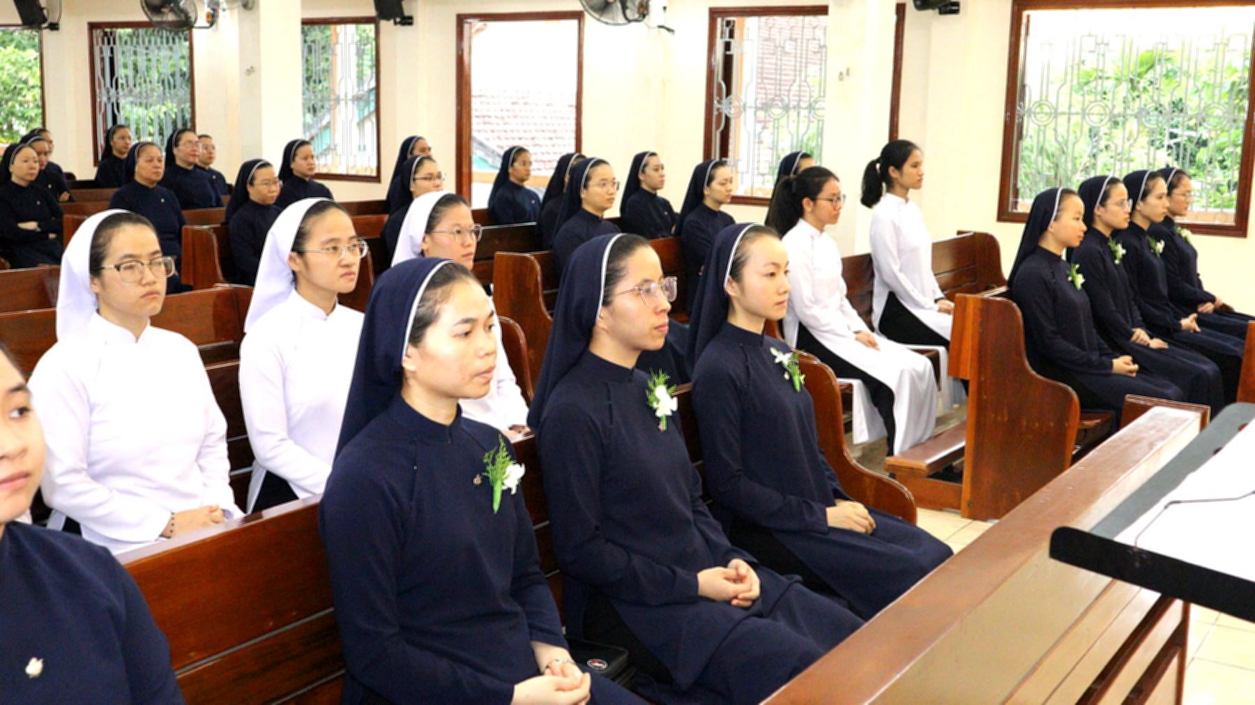 hoc vien teresa avila khiet tam (10).jpg