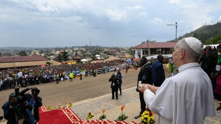 Đức Lêô XIV tại Bamenda: Khốn thay những ai lợi dụng tôn giáo cho mục đích quân sự hay chính trị