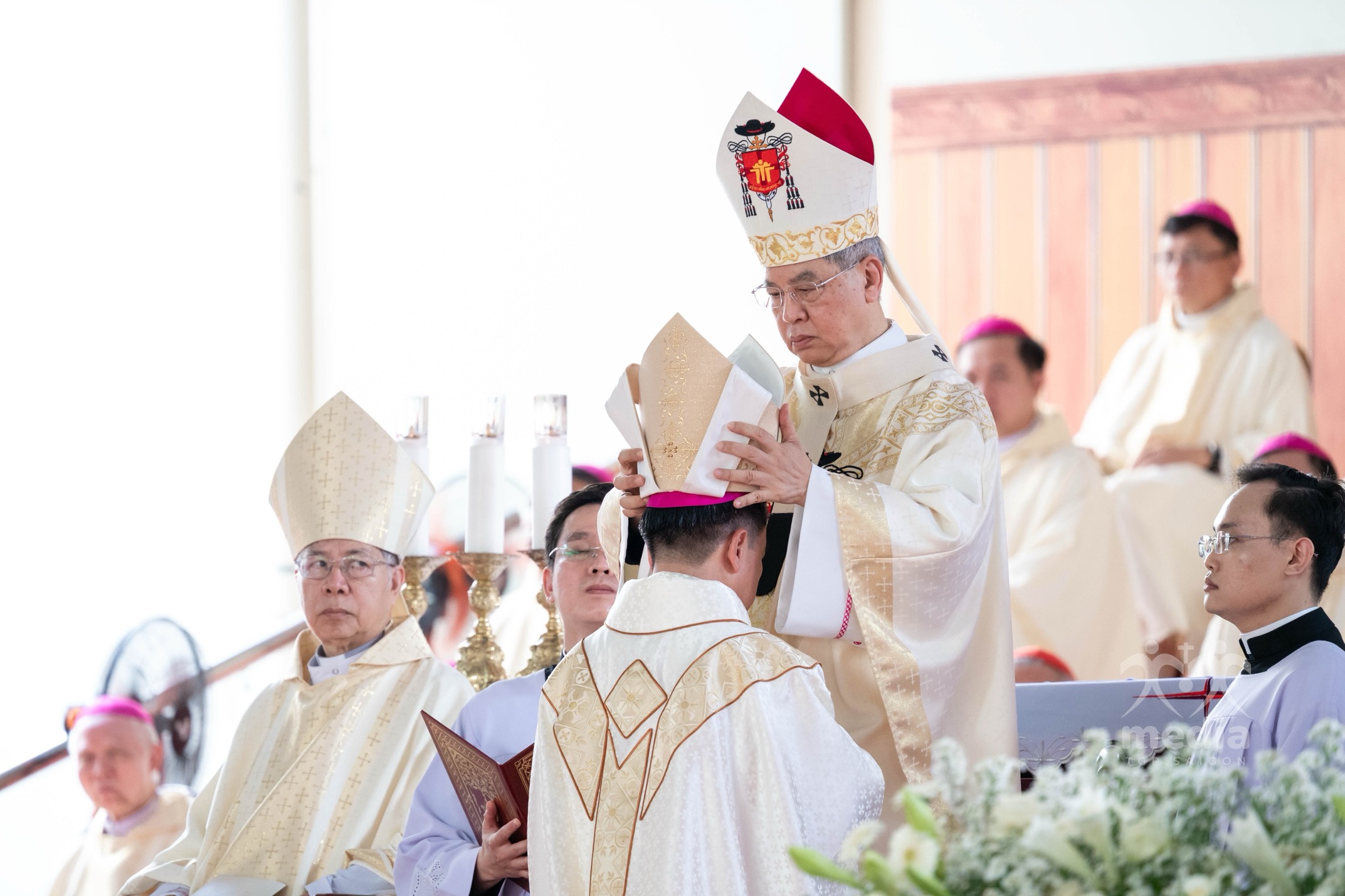 Đại lễ truyền chức Giám mục Đức cha Gioan Baotixita Nguyễn Quang Tuyến